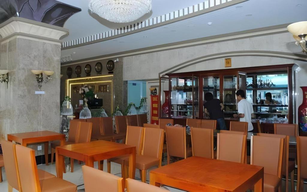 Tran Vinh Hotel Bac Lieu Exterior foto
